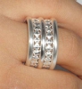 Beautiful, broad silverring.