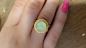 Preview: Ring "Mojitomacaron", goldplattiert mit einem Phrenit.