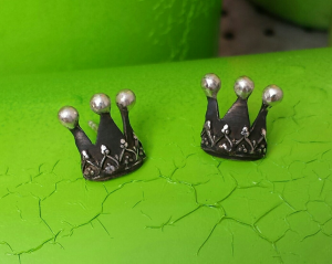 Krönchenohrstecker geschwärzt