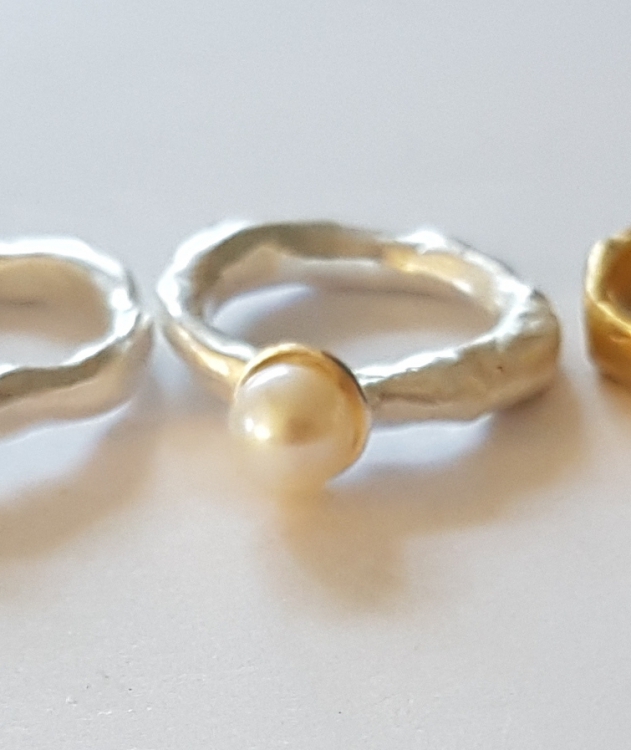Ring "Organic" mit einer Süßwasserperle