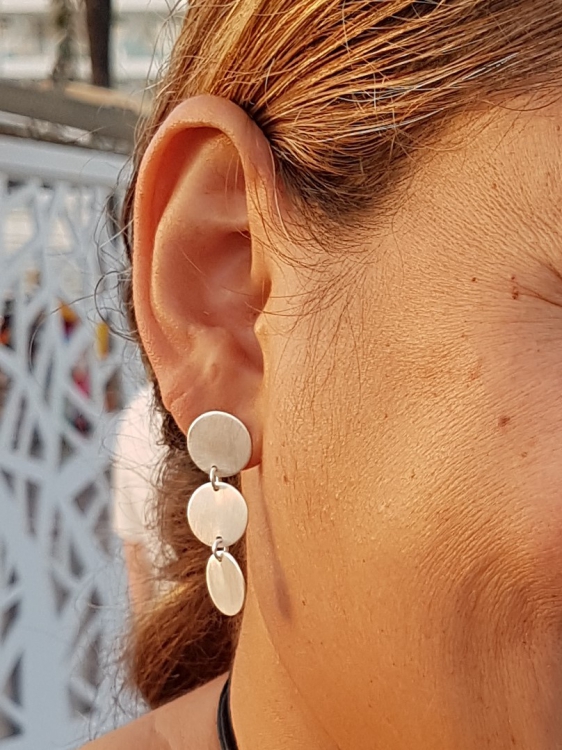 Mittellange Ohrstecker "Blättchen"