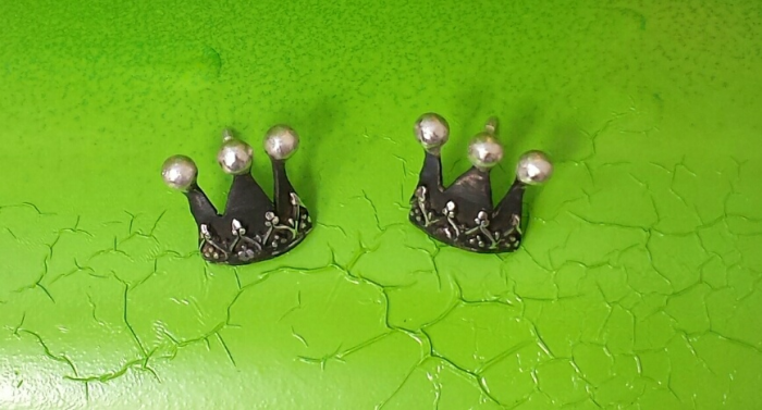 Krönchenohrstecker geschwärzt